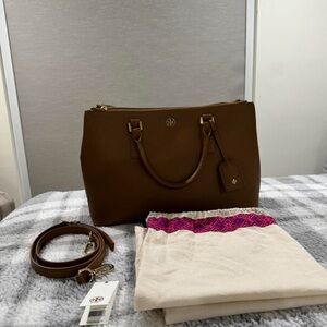 Tory Burch Robinson Double Zip Tote with Tags